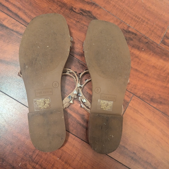 Steve Madden Skyler Tan Pyramid Fashion Embellished Slip On Squared Toe Sandals - Picture 2 of 2